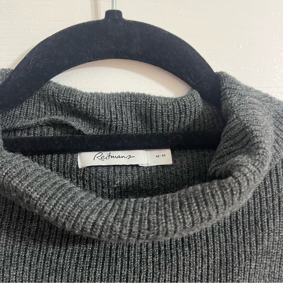 3/$25 ✨ Reitmans sleeveless tunic - Picture 2 of 3